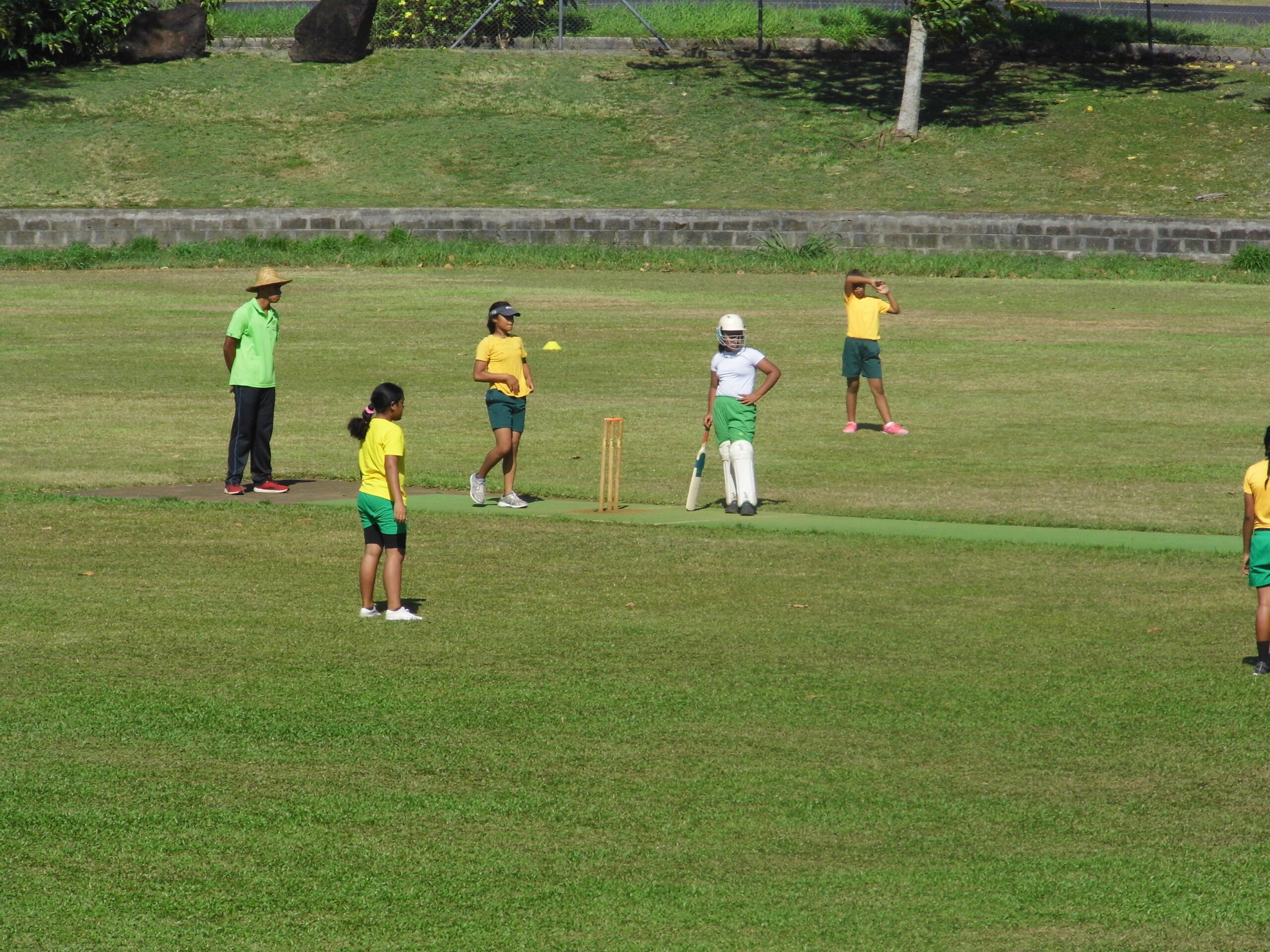 HPIM5026 Samoan Boy in Red T-Shirt Batting